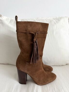Vince Camuto Y2K Brown Suede Tassle Boots